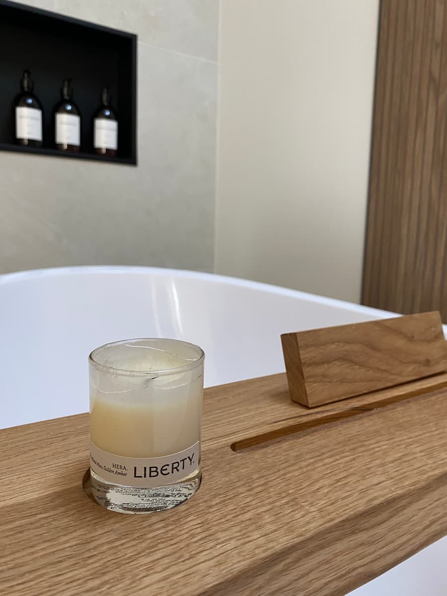 wooden bath tidy with candle