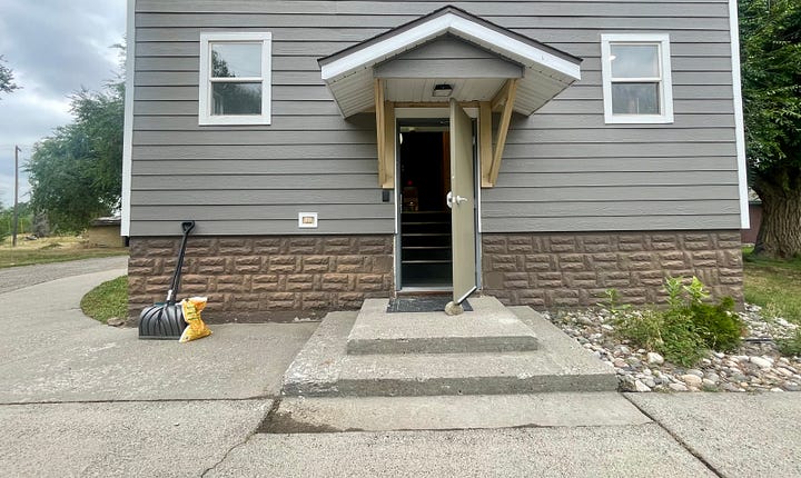The before and after photos of the girls dorm.