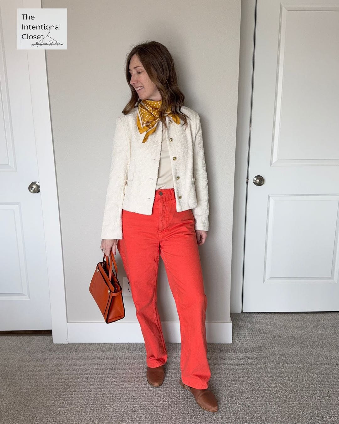 analogous colors, bold color, dopamine dressing