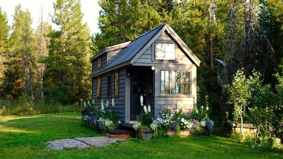 Granny Pods for Your Family Home: What You Need to Know (2020) Granny Pods for Your Family Home: What You Need to Know (2020)