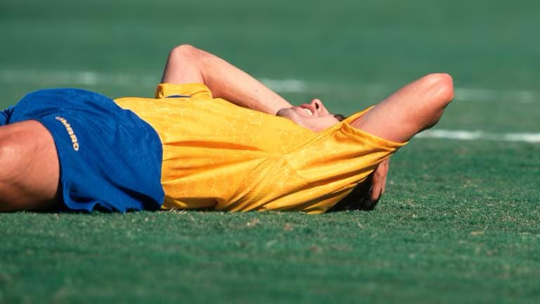 Comer es caro, pero drogarse es barato | Ornitorrinco Andrés Escobar Saldarriaga fue un defensor colombiano conocido como “El Caballero del Fútbol” y símbolo de honor y deportividad, cuyo trágico asesinato en 1994 conmocionó a Colombia.