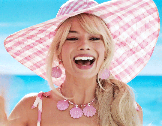 8 Barbie Gifs - Gif Abyss