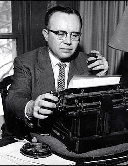 Russell Kirk - Wikipedia Russell Kirk - Wikipedia