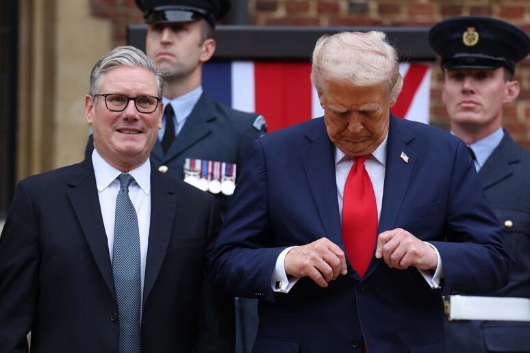 Trump a Starmer: "estoy decepcionado por Putin, pero no quiero la guerra" © ANSA/EPA Trump a Starmer: "estoy decepcionado por Putin, pero no quiero la guerra" © ANSA/EPA