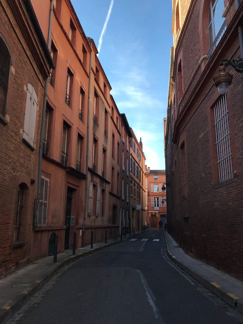 Cobble stoned streets in Toulouse, France Cobble stoned streets in Toulouse, France