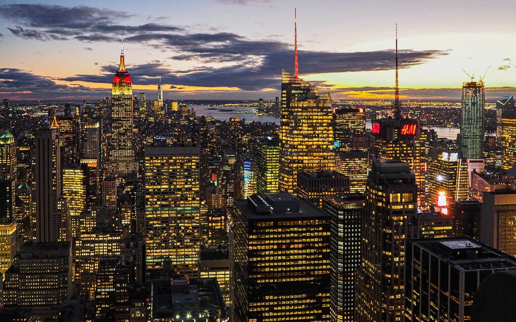 42 Best Things to Do in NYC at Night - Traveling Found Love