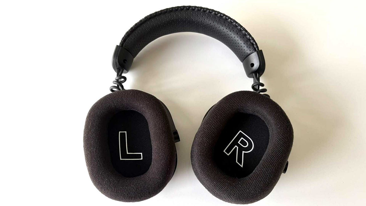 Logitech G Pro X3 Lightspeed earcups inside