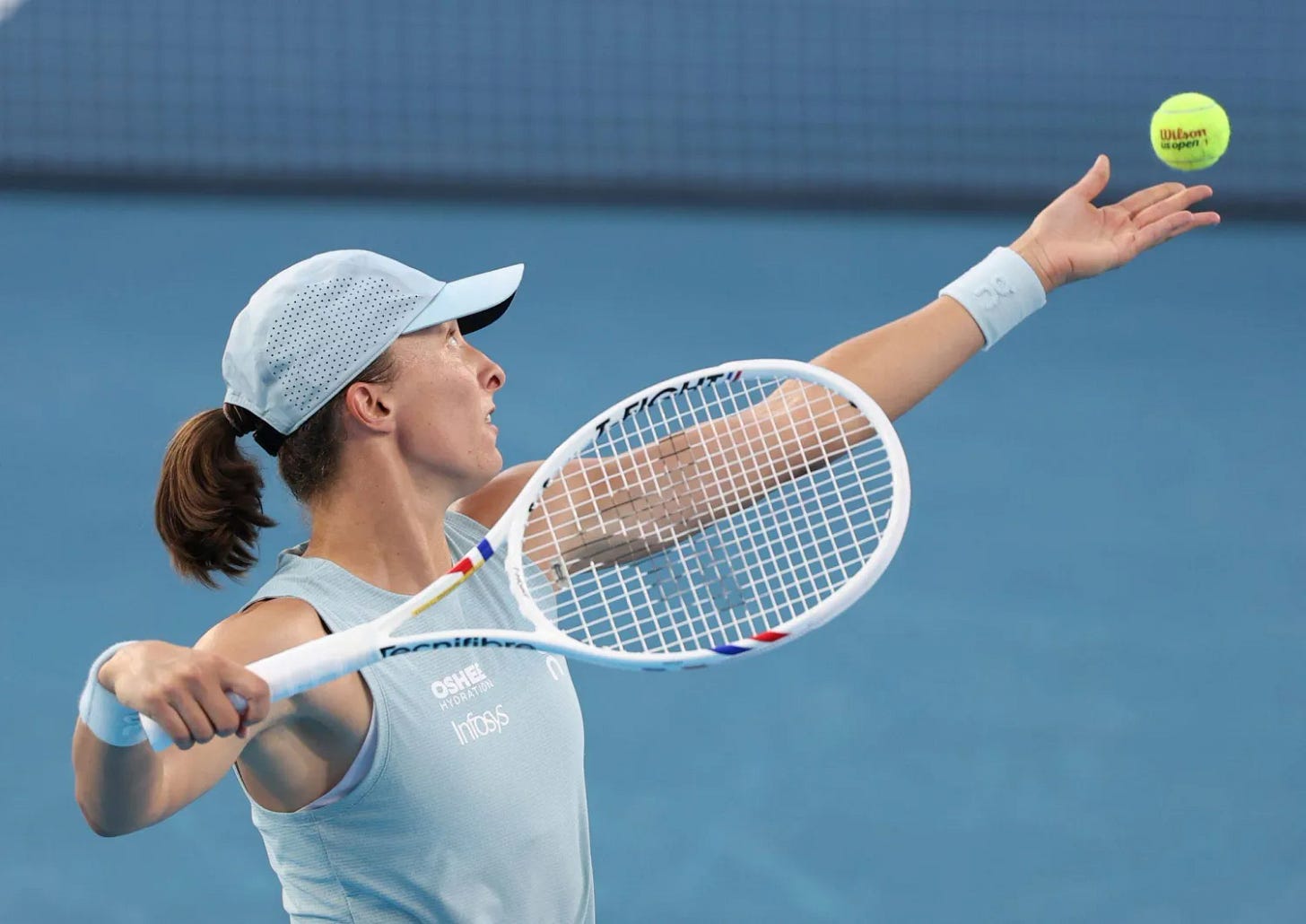 Swiatek Into Cincinnati Semis After Rybakina Injury
