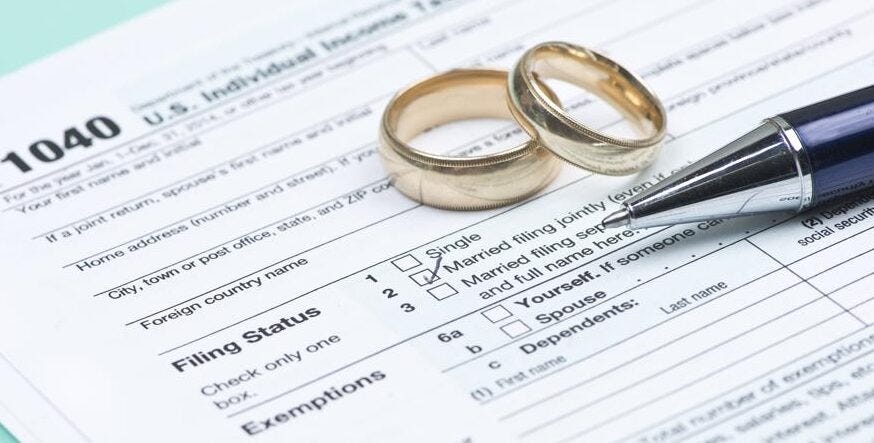 Finding Your Perfect Tax Filing Match: Married Filing Jointly or Separately  - GYF