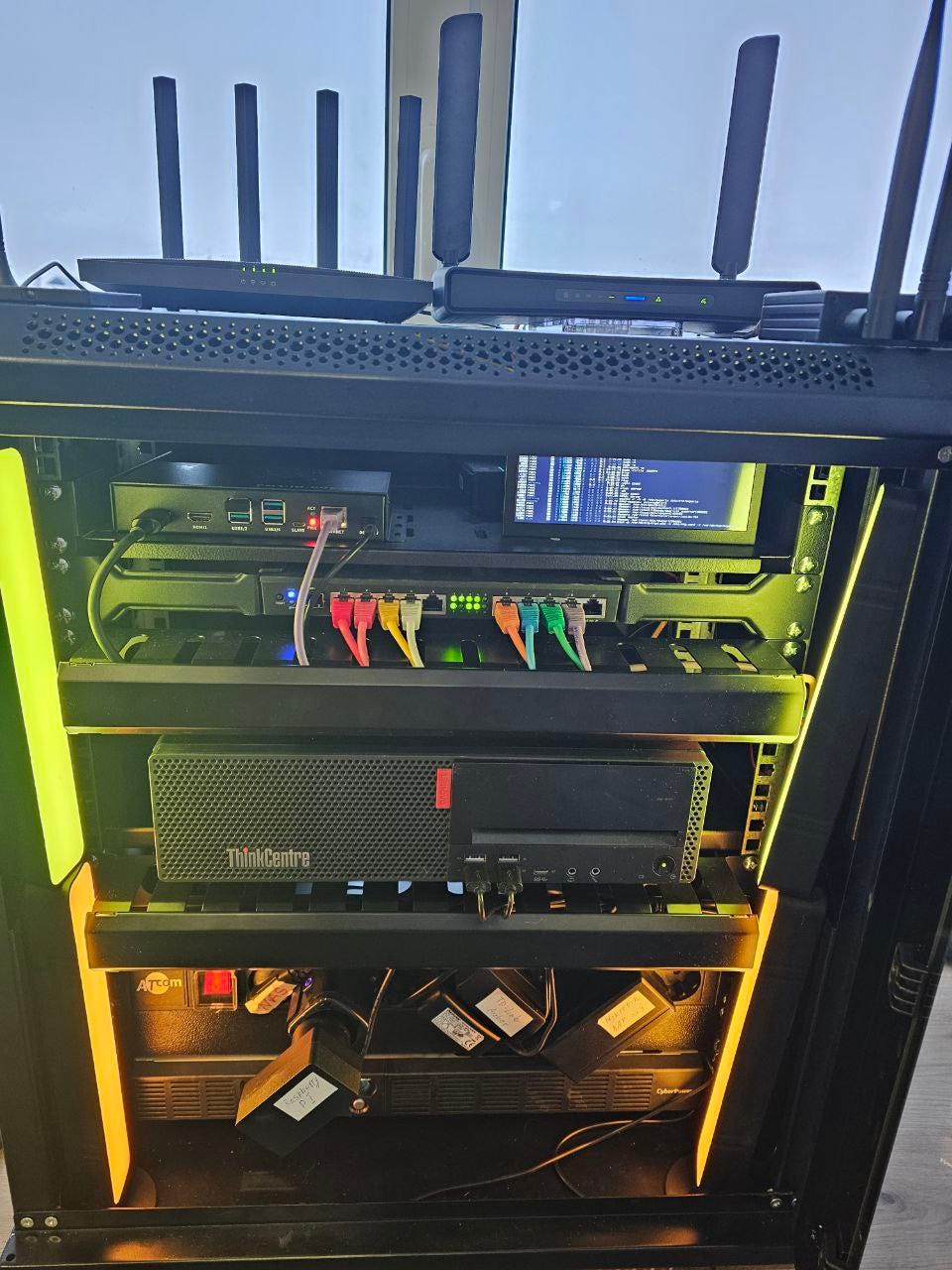 Raspberry Pi: first experience and installing Raspberry Pi OS Lite