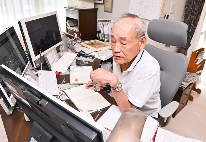 84歳のデイトレーダー グロース・逆張りを徹底 - 日本経済新聞