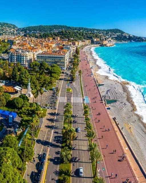 May be an image of road and Camogli