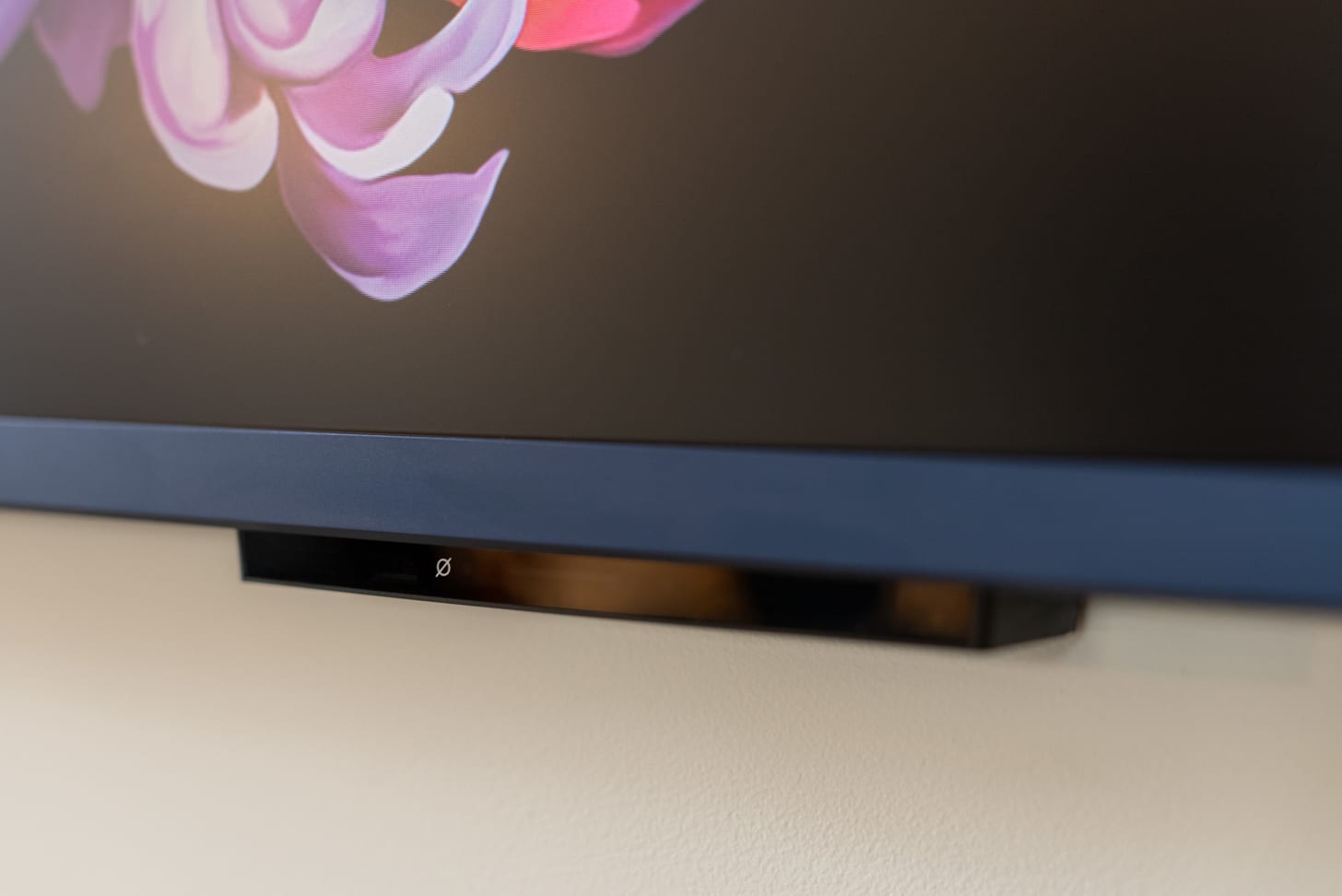 Amazon Ember Artline TV