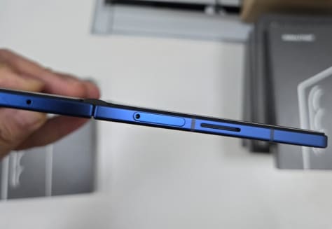 Galaxy Z Fold 7 hands-on design