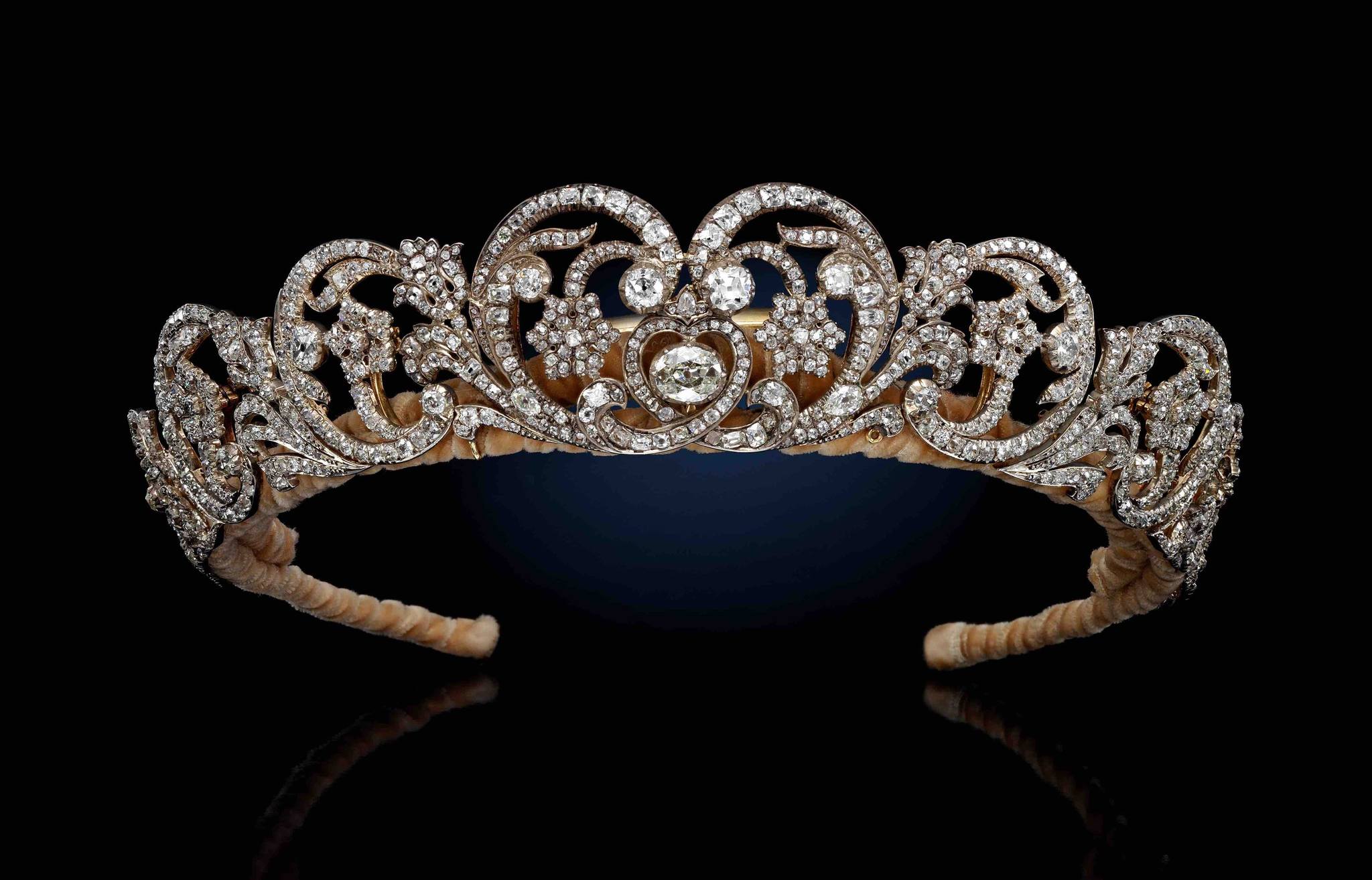 An Up-Close Look at Diana's Wedding Tiara