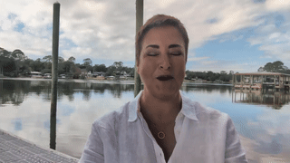 E3C03AA7-C3D0-420B-B025-DED546127F00.MP4