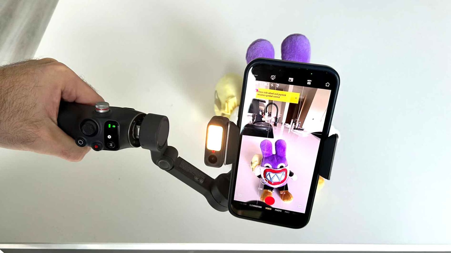 DJI Osmo Mobile 8 low angle DJI Osmo Mobile 8 low angle