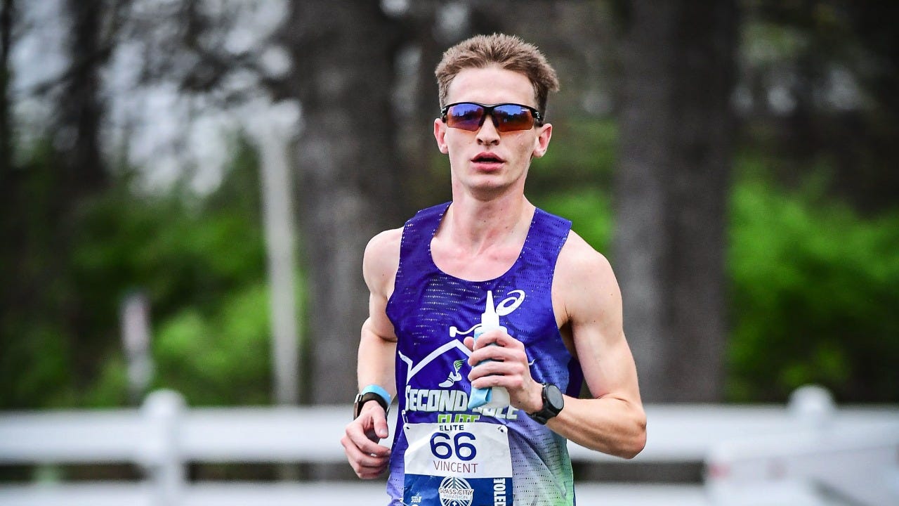 The Breakout Marathon Star Who Trains on a Planet Fitness Treadmill - WSJ