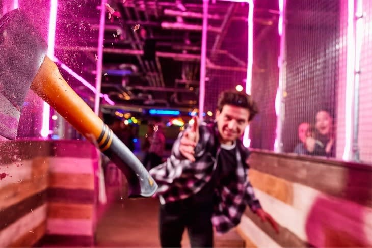 Axe throwing 
