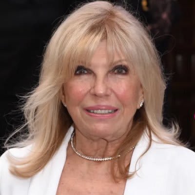 X avatar for @NancySinatra