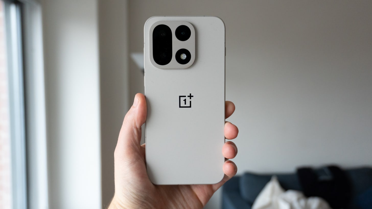 OnePlus 15 hands-on