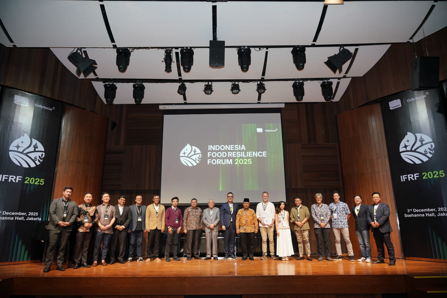 Para pembicara dan panelis di IFRF 2025 Para pembicara dan panelis di IFRF 2025