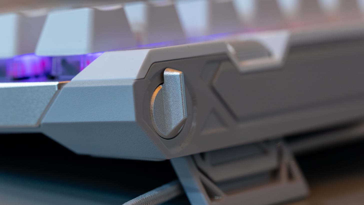 Asus ROG Falchion 75 HE gaming keyboard