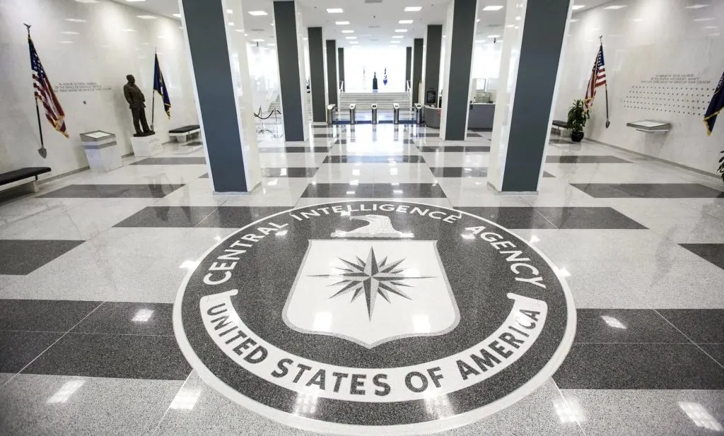 Trump parle de paix pendant que la CIA alimente la guerre en Ukraine