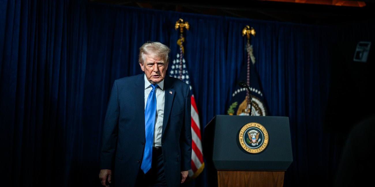 Trump’s Approval Drops to 36% in Gallup Survey as Economy Weighs on Americans