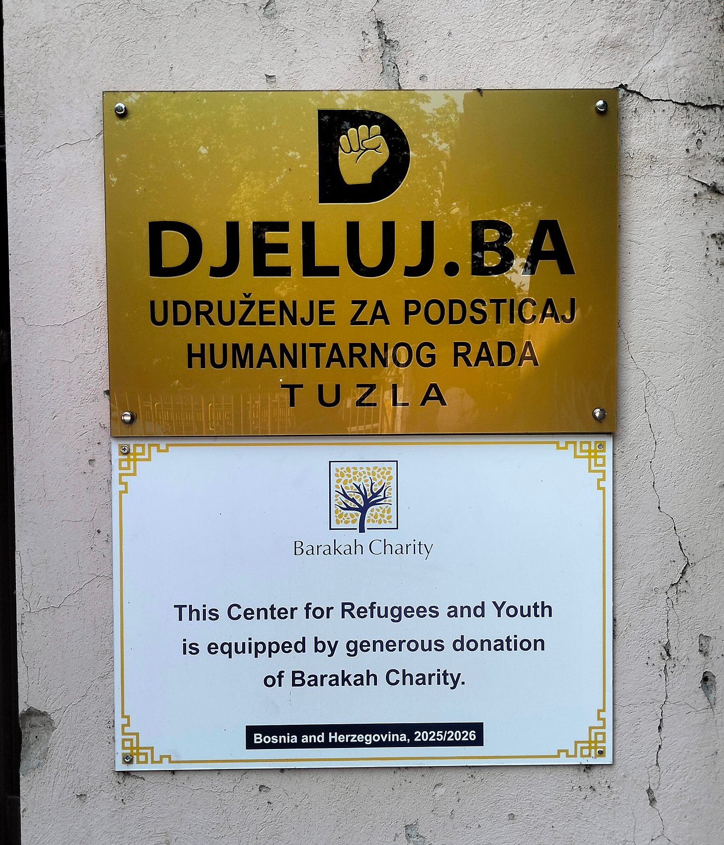 L'ingresso dell'associazione Djeluj