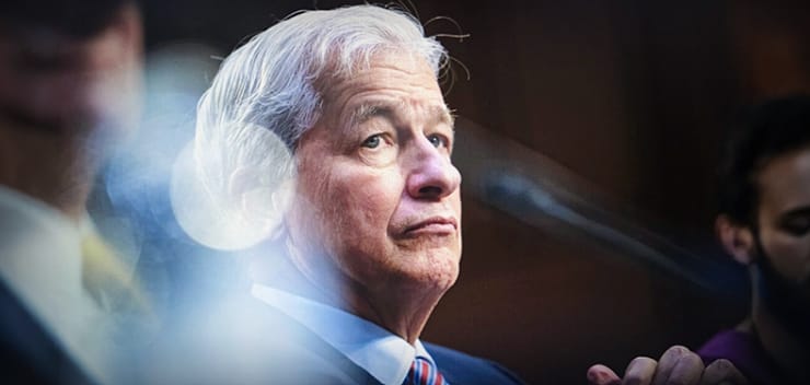 A person in a suit and tie

AI-generated content may be incorrect.