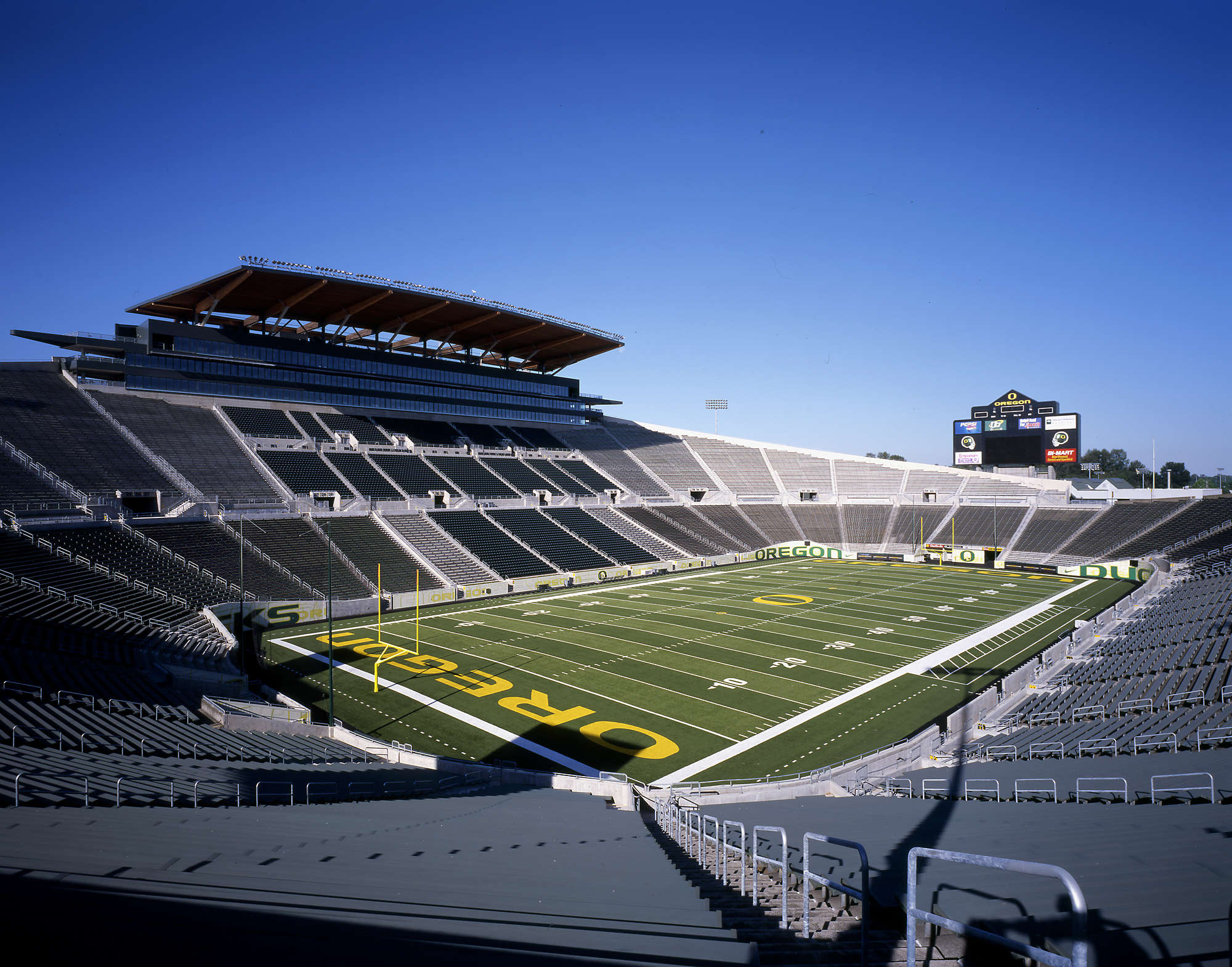 Canzano: Love and football -- a secret, scattered tale about Autzen Stadium