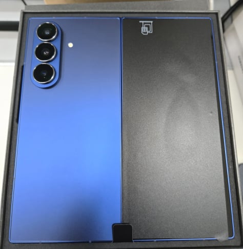 Galaxy Z Fold 7 hands-on design
