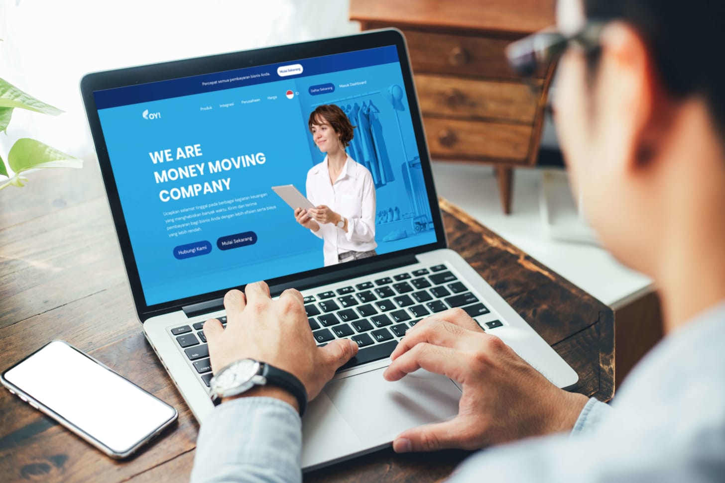 OY! saat ini menawarkan rangkaian layanan pembayaran untuk bisnis dan personal / OY! OY! saat ini menawarkan rangkaian layanan pembayaran untuk bisnis dan personal / OY!