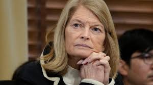 GOP Sen. Lisa Murkowski stares down ...