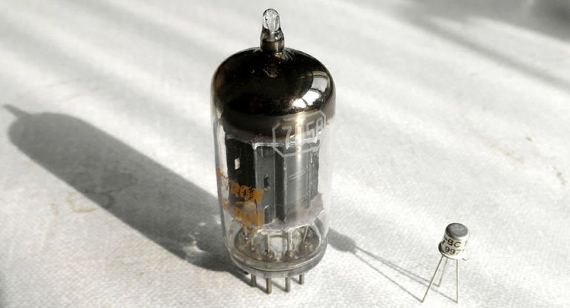 129_tube_and_transistor_960px