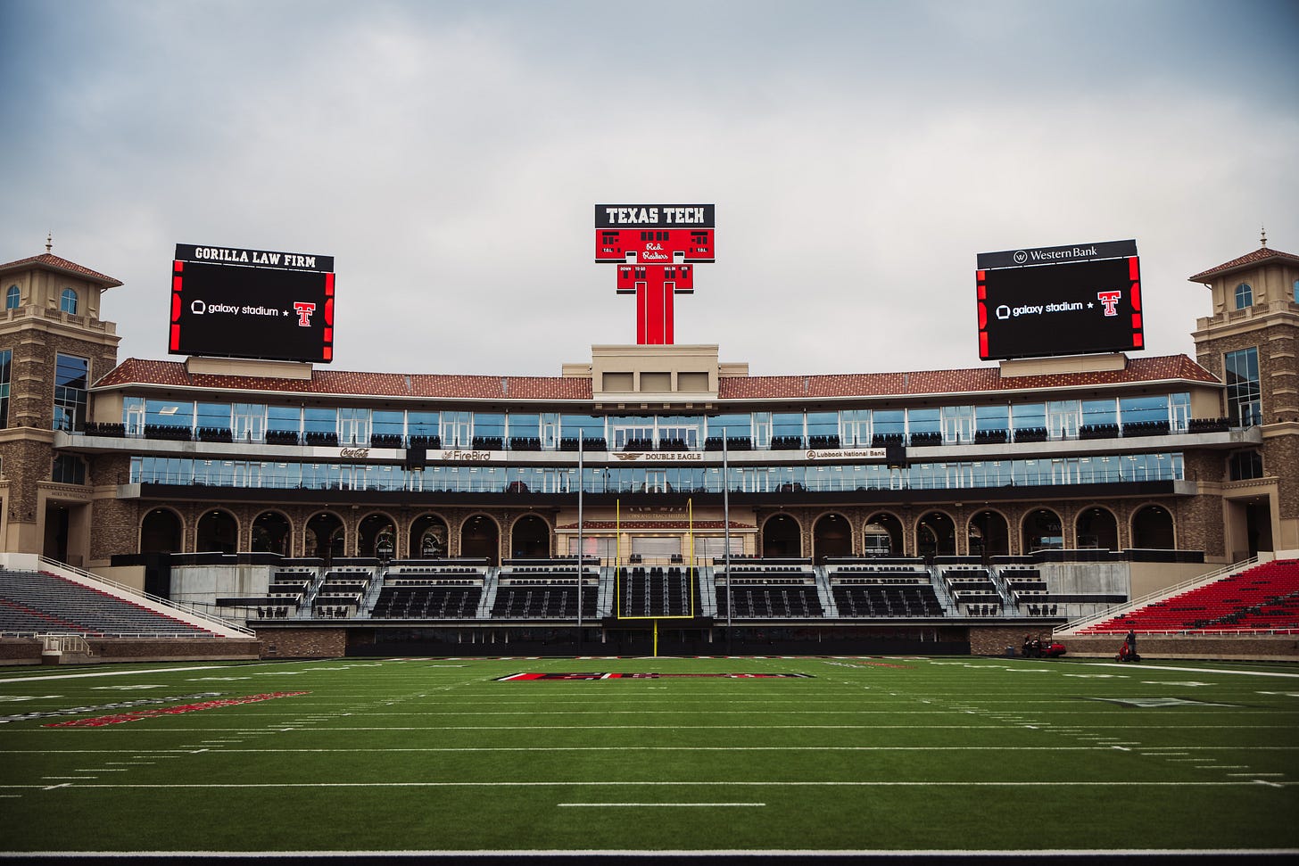 Texas Tech inks new naming-rights deal for football stadium with Galaxy