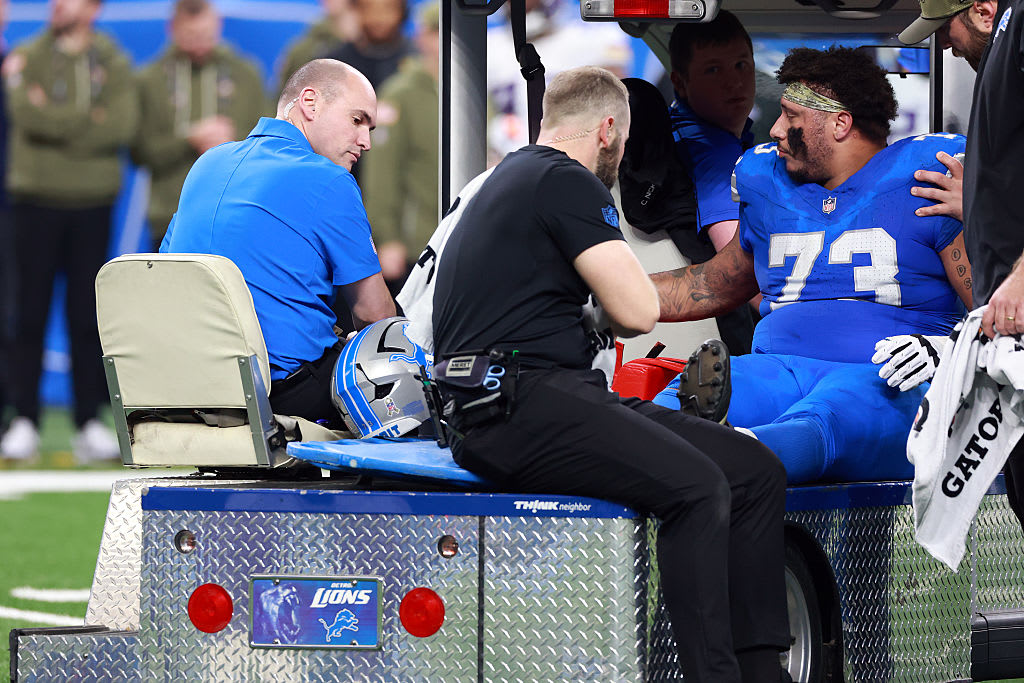 Locker room buzz: Mahogany lost for several weeks, blocking falters,  third-down woes persist and CBs struggle to see silver linings