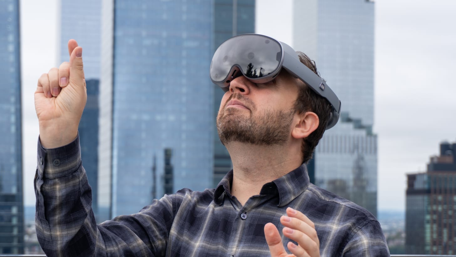 Galaxy XR headset hands-on