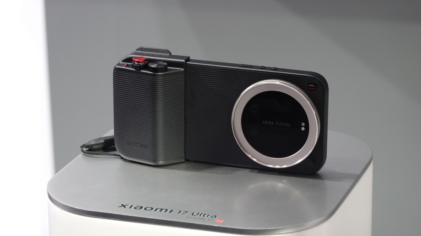 Xiaomi 17 Ultra phone