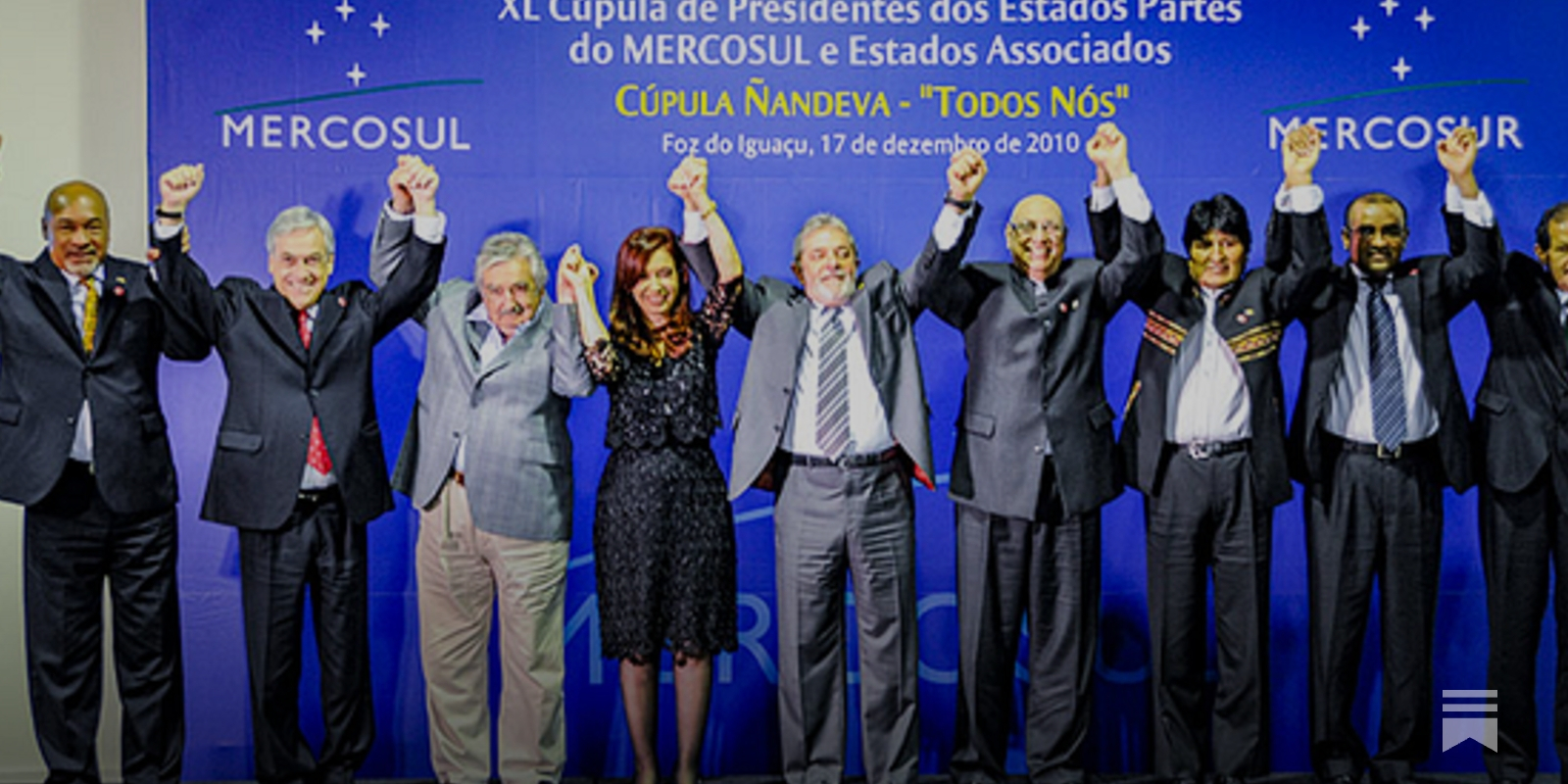 Exército brasileiro aguarda ordem presidencial para fechamento da