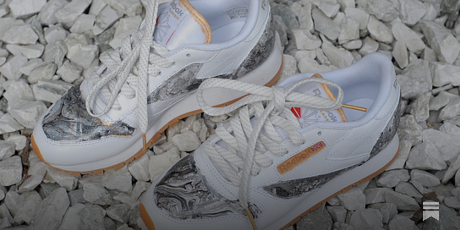 Reebok classic twitter hot sale