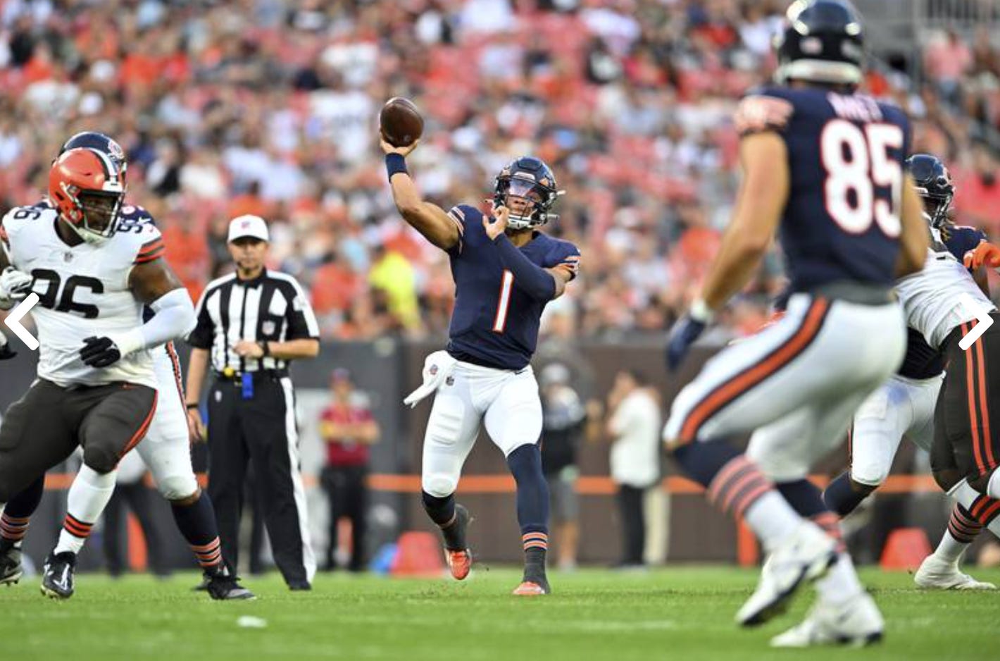 Chicago Bears running back De'Montre Tuggle runs with the ball