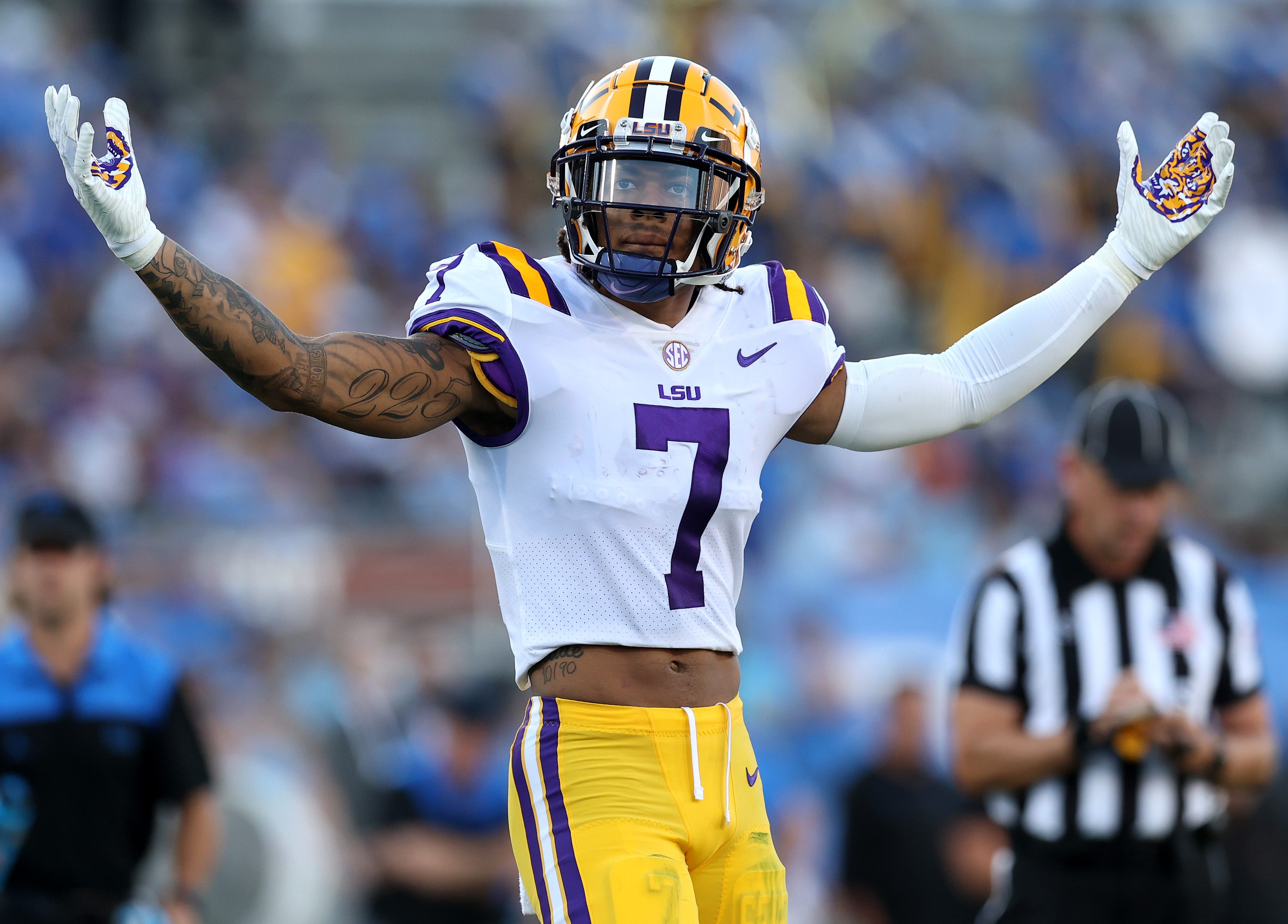 2021 NFL Draft: Top 10 Defensive Players By Position - PressBox