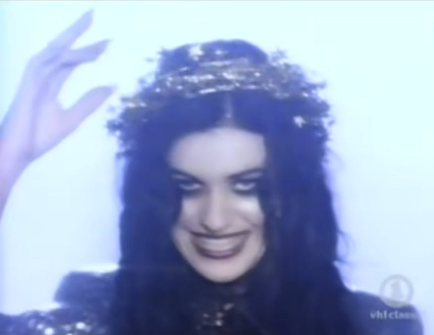 Shakespears Sister Bring B-Movie Melodrama With 'Stay' [February 2, 1992]