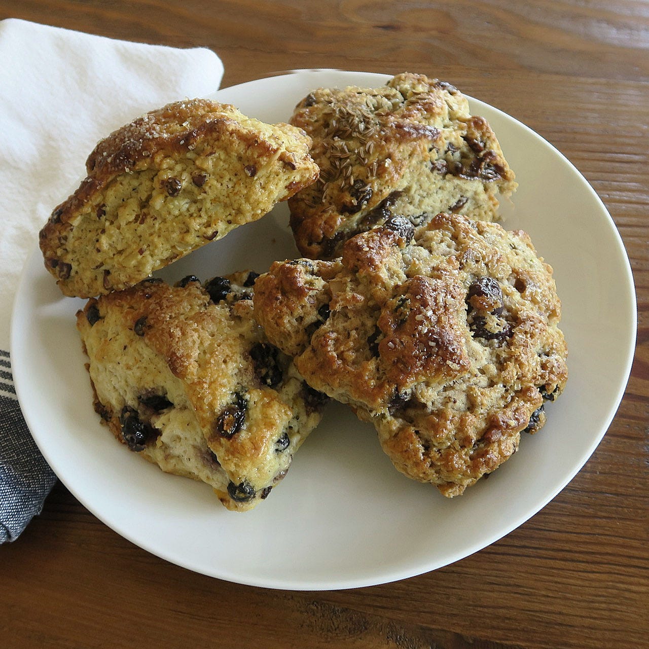 Mini Oatmeal Pecan Scones (The Best!) - FIXED on FRESH