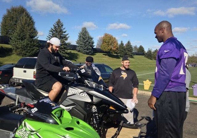 Lamar Jackson gifts Ravens offensive linemen Rolex watches for Christmas