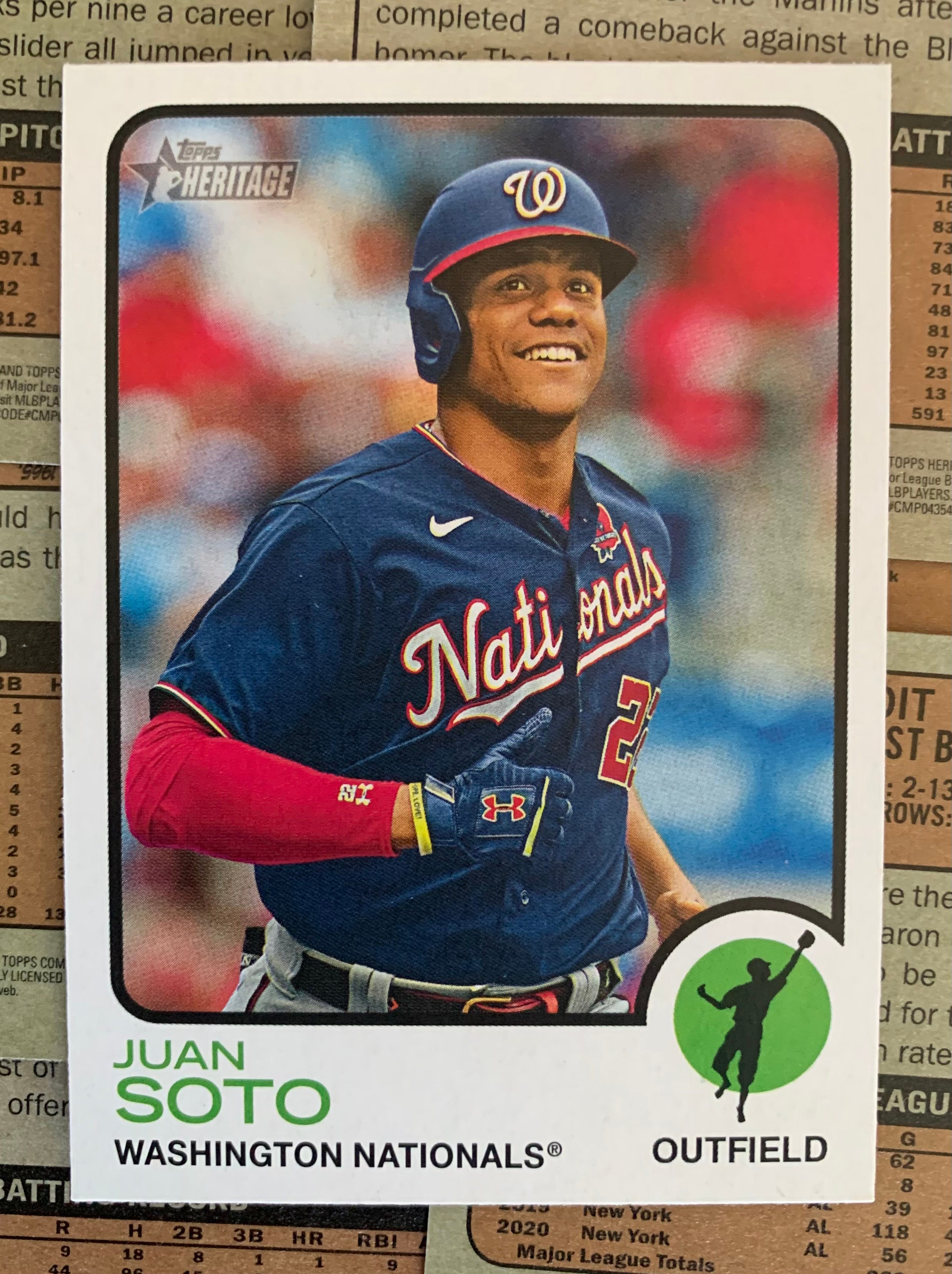 WASHINGTON, DC - AUGUST 12: Nationals first baseman Luke Voit (34