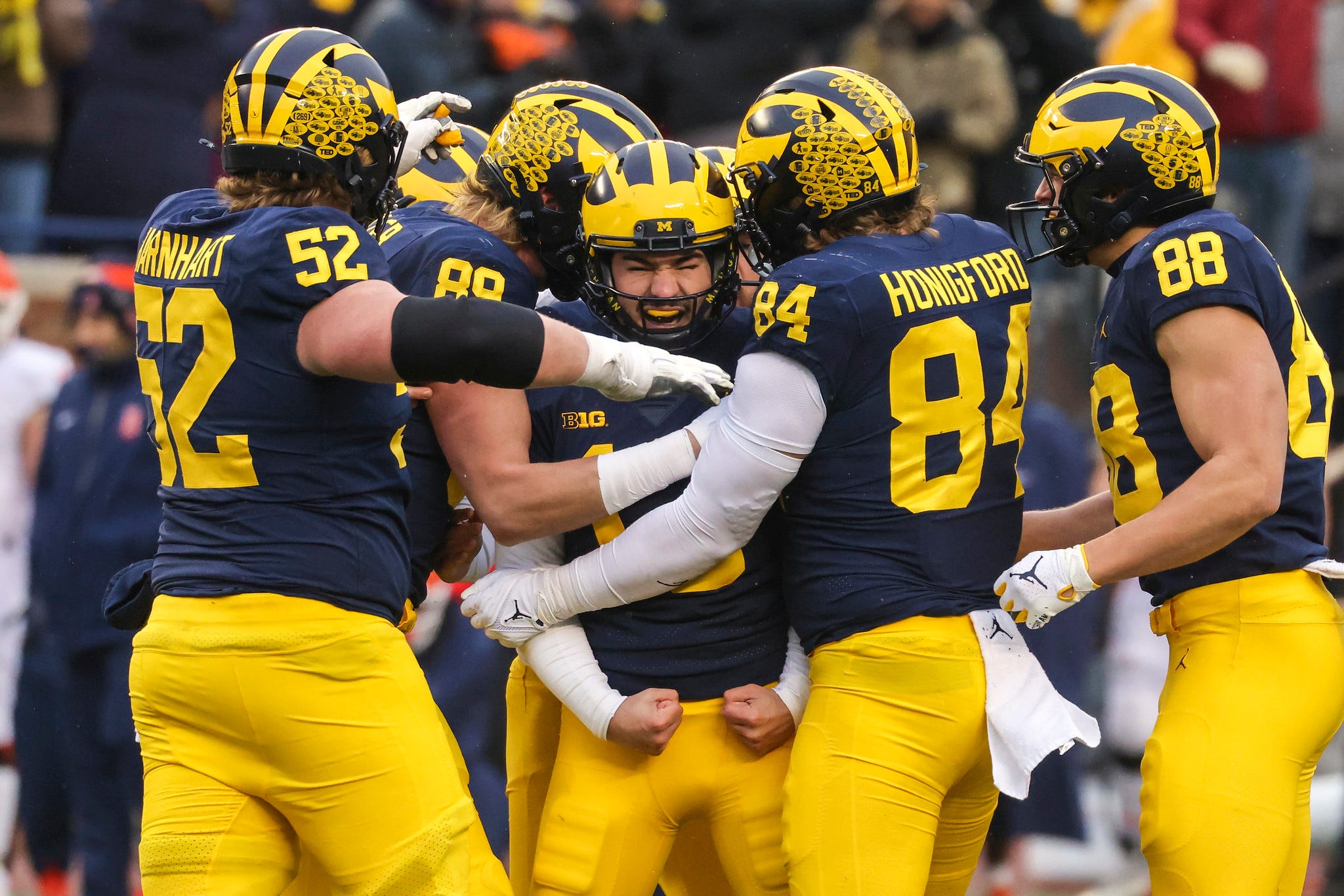 Snap counts, PFF grades: Roman Wilson leads Michigan offense with  incredible TD grab 