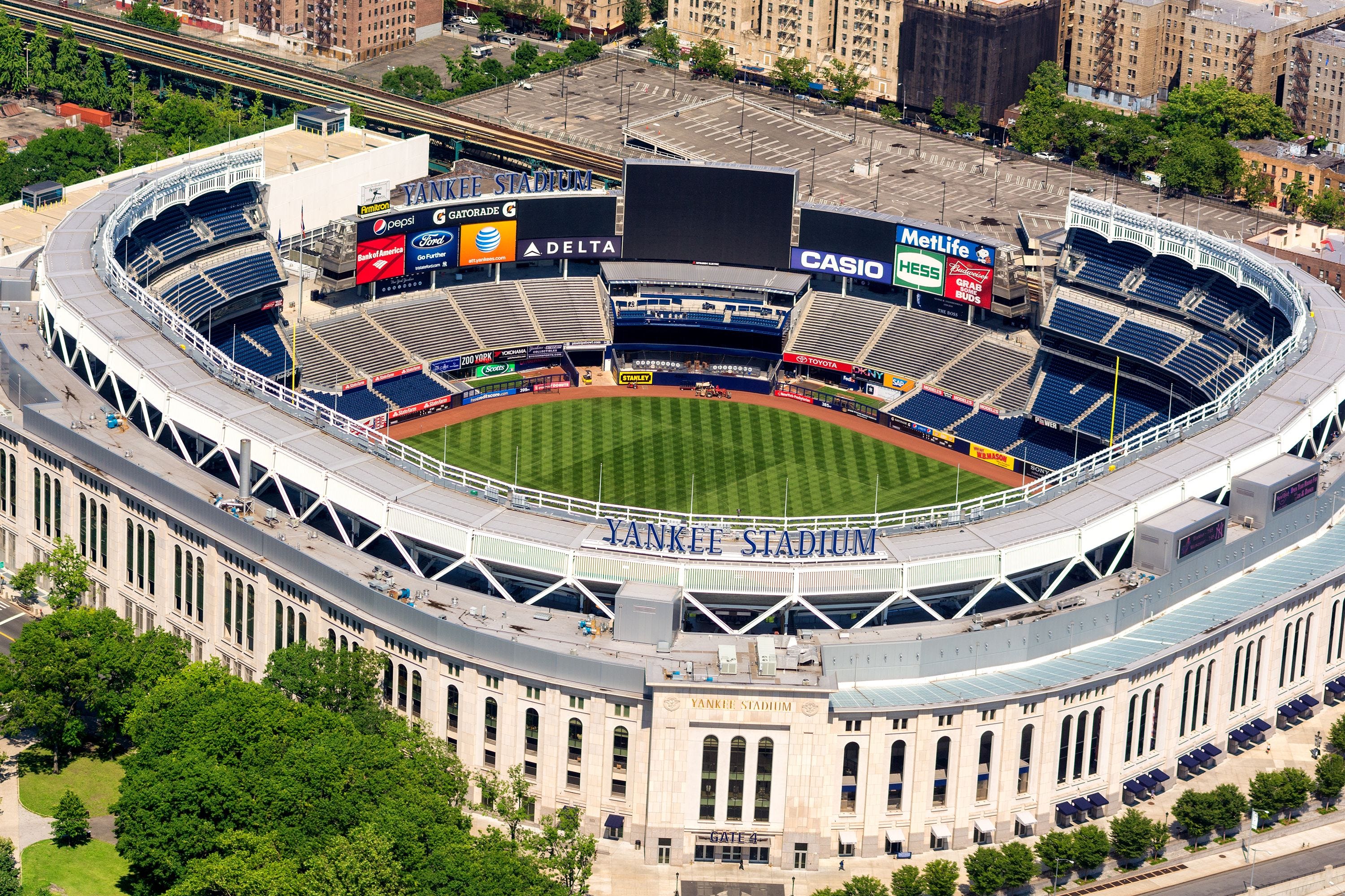 dallas cowboys and new york yankees combined